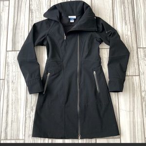 NWOT Columbia Omni-Shiel weatherproof parka.